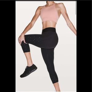 Lululemon To The Beat Crop" *lululemon X SoulCycle